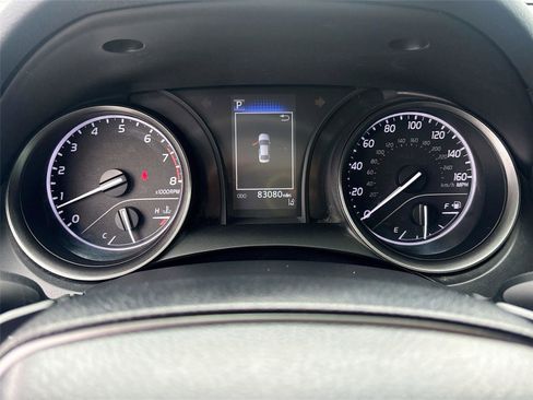 Used 2021 Toyota Camry SE FWD image 12