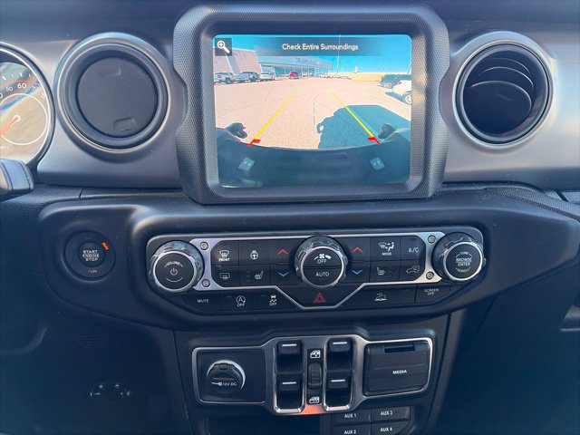 Used 2021 Jeep Gladiator Sport AWD/4WD image 10