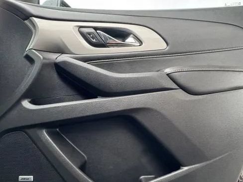 Used 2019 Chevrolet Traverse LT w/ LT Premium Package FWD image 22