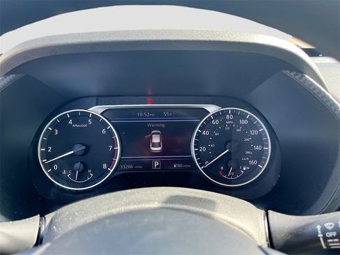 Used 2023 Nissan Sentra SV image 12