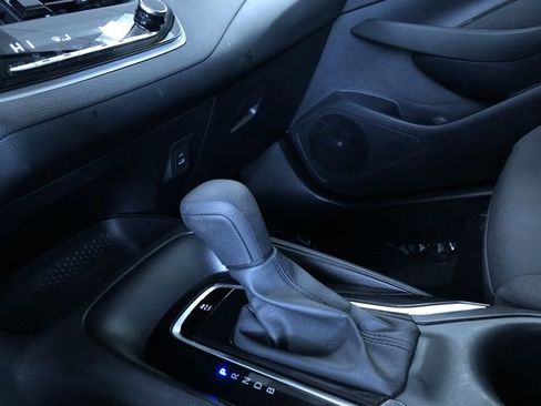 Certified 2025 Toyota Corolla LE image 29