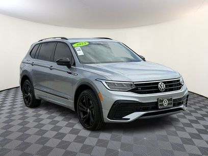Used 2023 Volkswagen Tiguan SE R-Line