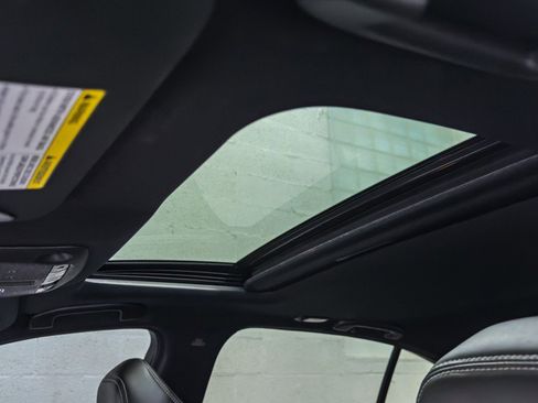 Used 2023 INFINITI Q50 Sensory image 43