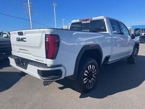 New 2026 GMC Sierra 2500 Denali Ultimate image 5