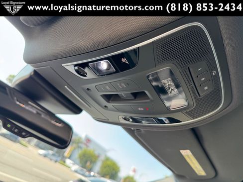 Used 2016 Audi RS 7 Prestige w/ Driver Assistance Package image 38