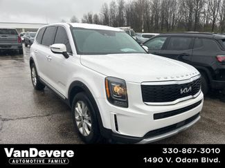 Used 2022 Kia Telluride LX video 1