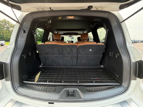 Used 2023 INFINITI QX80 Sensory w/ Cargo Package AWD/4WD image 22