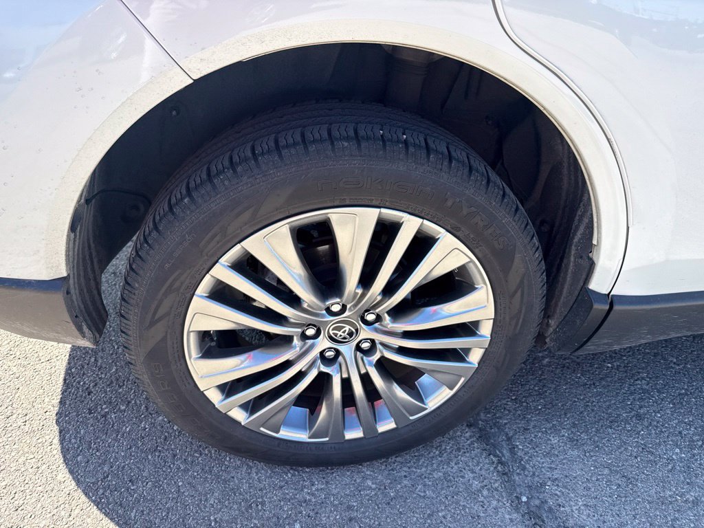 Used 2022 Toyota Venza Limited w/ Advanced Technology Package AWD/4WD image 14