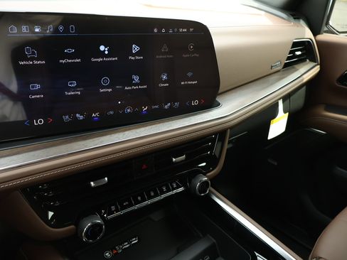New 2026 Chevrolet Tahoe High Country AWD/4WD image 21