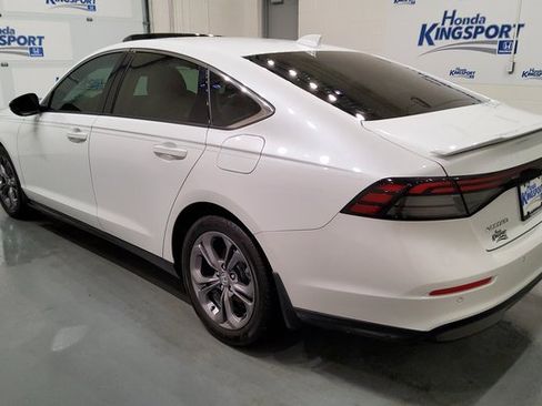 Used 2023 Honda Accord EX-L image 6