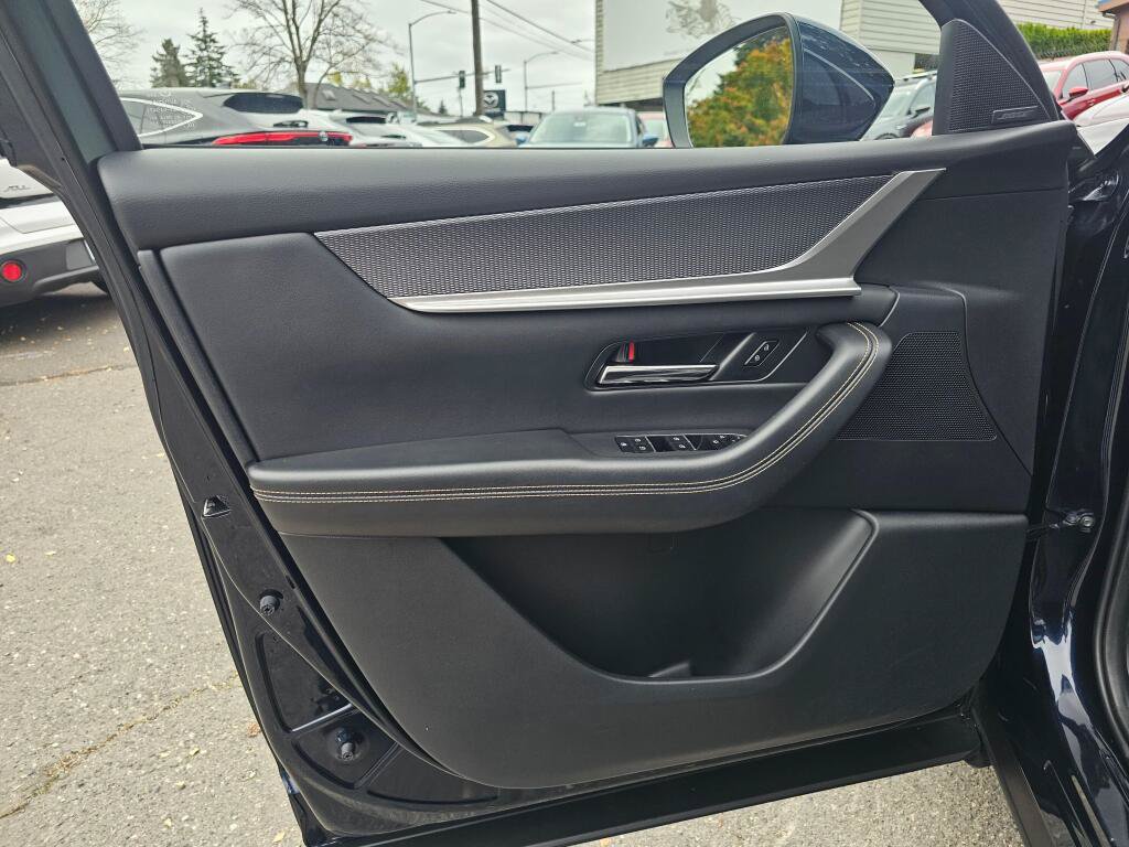 Used 2025 MAZDA CX-90 Plug-In Hybrid w/ Premium Plus AWD/4WD image 24