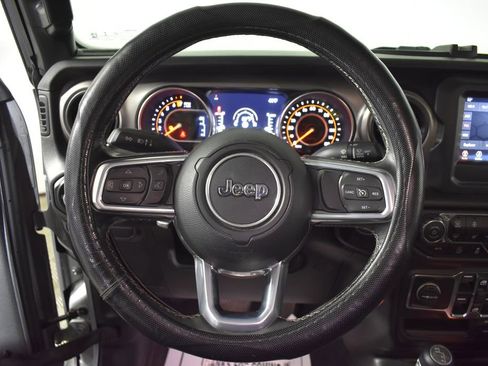 Used 2020 Jeep Gladiator Sport w/ Quick Order Package 24S AWD/4WD image 13