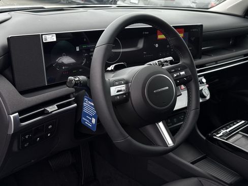 New 2026 Hyundai Tucson Limited AWD/4WD image 16
