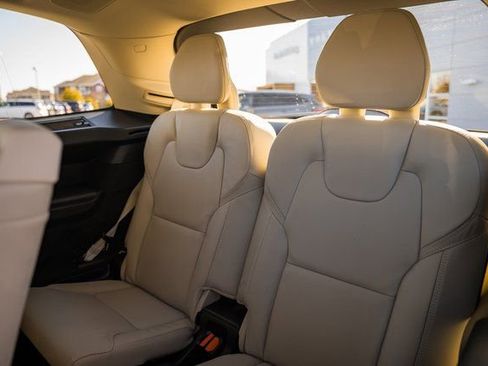 New 2026 Volvo XC90 T8 Ultra w/ Protection Package Premier image 33