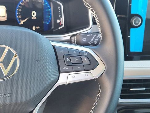 New 2026 Volkswagen Taos SEL image 9