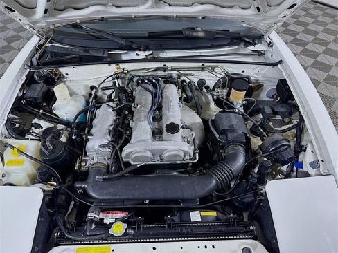 Used 1995 MAZDA MX-5 Miata image 17