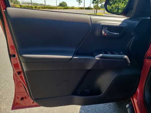 Certified 2022 Toyota Tacoma TRD Sport w/ Technology Package RWD image 16