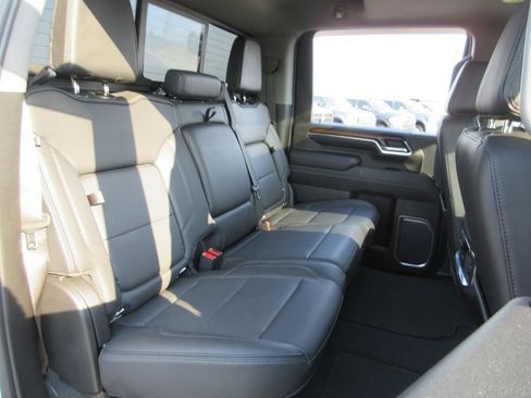 Certified 2024 GMC Sierra 3500 Denali w/ Denali Reserve Package AWD/4WD image 27