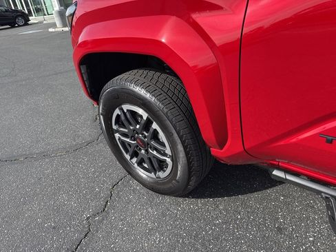 Used 2026 Toyota Tacoma TRD Sport image 9