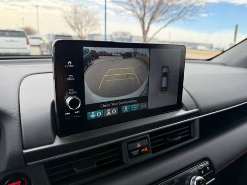 Used 2025 Honda Pilot Black Edition image 32