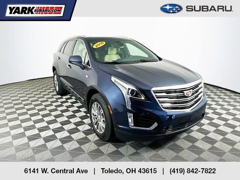 Used 2018 Cadillac XT5 Luxury w/ Driver Awareness Package AWD/4WD image 1