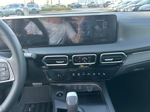 New 2026 Nissan Sentra SV w/ SV Convenience Package FWD image 27