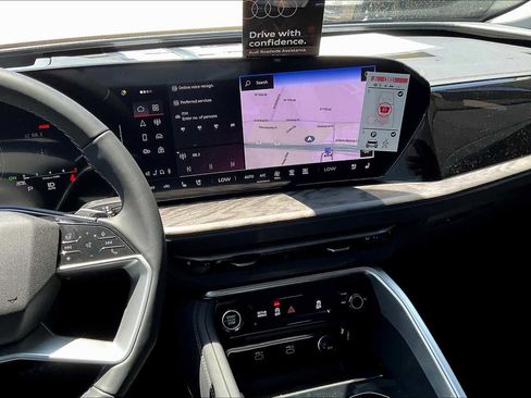 Certified 2025 Audi Q5 Premium Plus w/ Premium Plus image 5