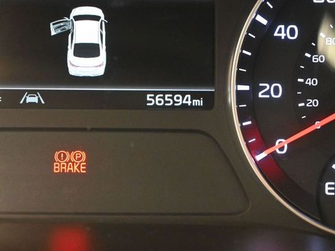 Used 2023 Kia Forte LXS w/ LXS Technology Package image 28