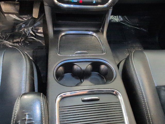 Used 2016 Dodge Grand Caravan SXT FWD image 23