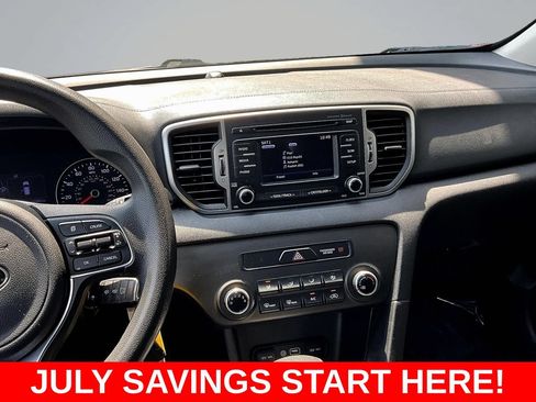 Used 2018 Kia Sportage LX AWD/4WD image 11