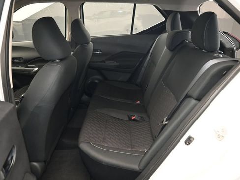 Used 2023 Nissan Kicks SV FWD image 15