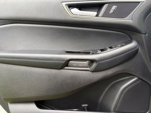 Used 2018 Ford Edge SEL w/ Equipment Group 201A FWD image 19