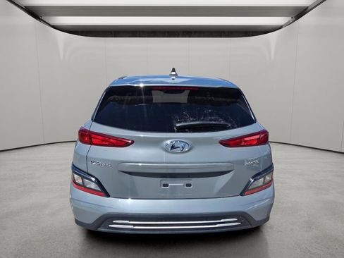 Used 2023 Hyundai Kona SE w/ Cargo Package FWD image 7