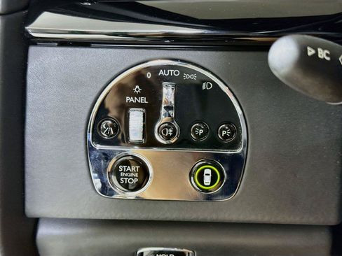 Used 2019 Rolls-Royce Phantom Sedan RWD image 27