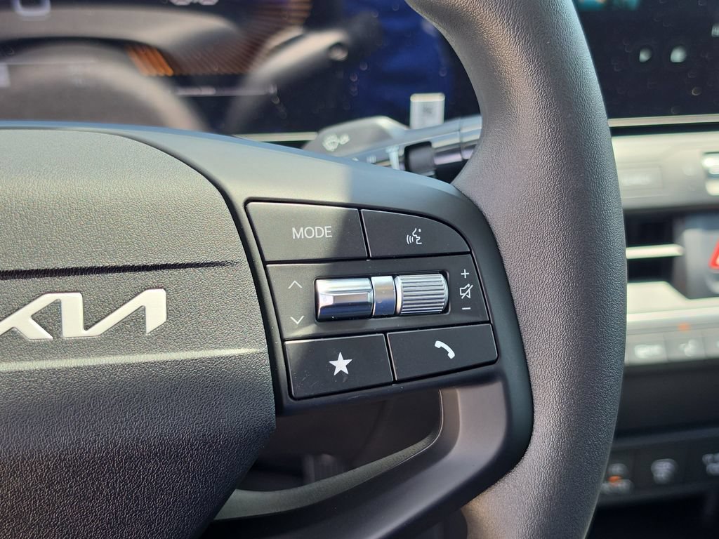 New 2026 Kia K4 FWD image 30