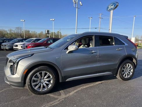 Used 2023 Cadillac XT4 Premium Luxury AWD/4WD image 3