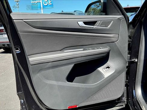 New 2026 Volkswagen Atlas Cross Sport SEL Premium R-Line image 10