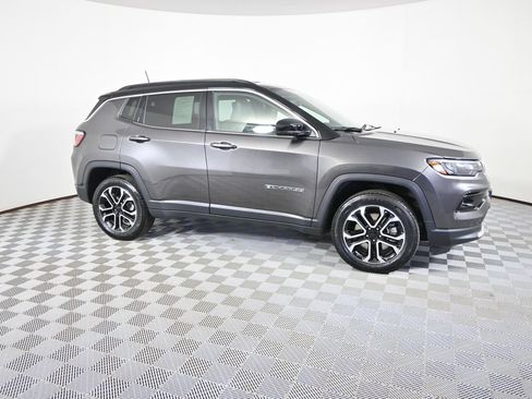 Used 2023 Jeep Compass Limited AWD/4WD image 8