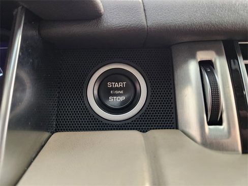 Used 2019 Land Rover Range Rover HSE image 21