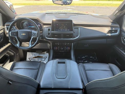 Used 2024 Chevrolet Tahoe Premier RWD image 25