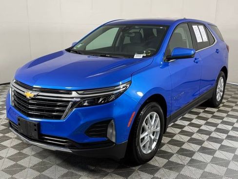 Used 2024 Chevrolet Equinox LT FWD image 2