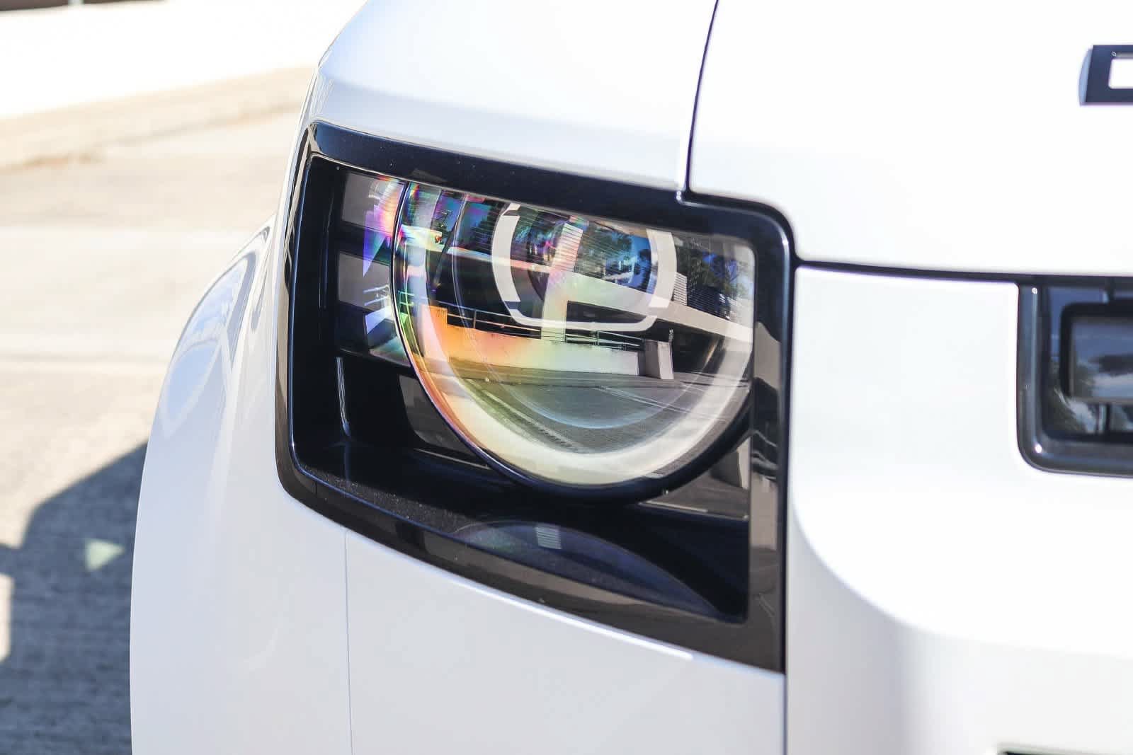 New 2026 Land Rover Defender 110 S AWD/4WD image 9