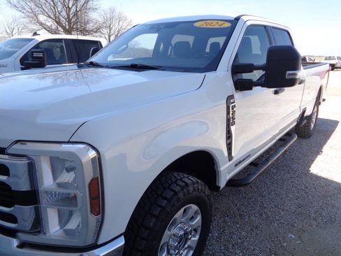 Used 2024 Ford F250 XLT w/ FX4 Off-Road Package image 83