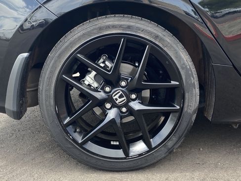 Used 2025 Honda Civic Sport image 9