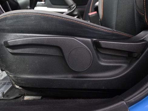 Used 2017 Subaru Crosstrek 2.0i Premium image 14