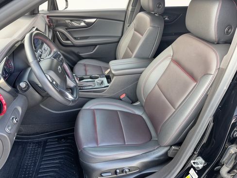 Certified 2022 Chevrolet Blazer RS FWD image 5