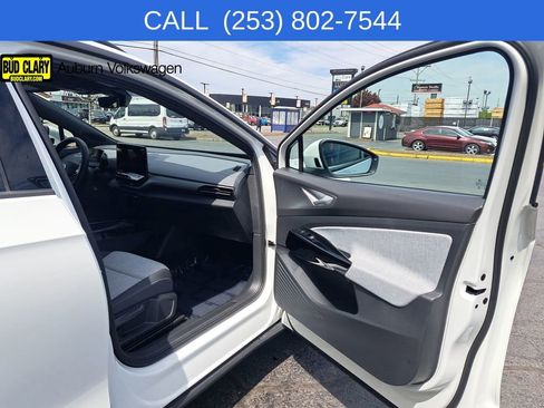 Used 2024 Volkswagen ID.4 2WD image 17