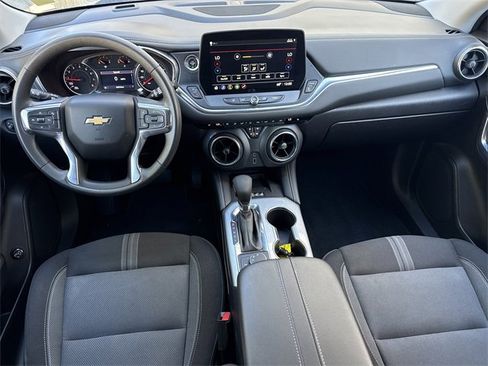 Used 2023 Chevrolet Blazer LT w/ Convenience Package image 17