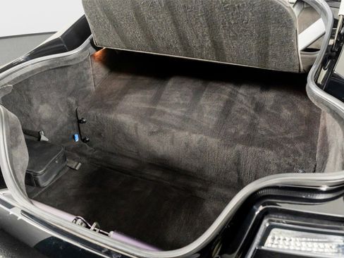 Used 2015 Aston Martin V8 Vantage GT image 44