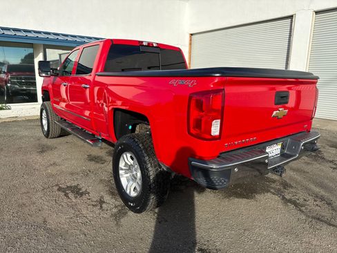 Used 2017 Chevrolet Silverado 1500 LTZ w/ LTZ Plus Package image 3